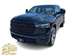 2026 Ram 1500 EXPRESS QUAD CAB 4X4 6'4 BOX