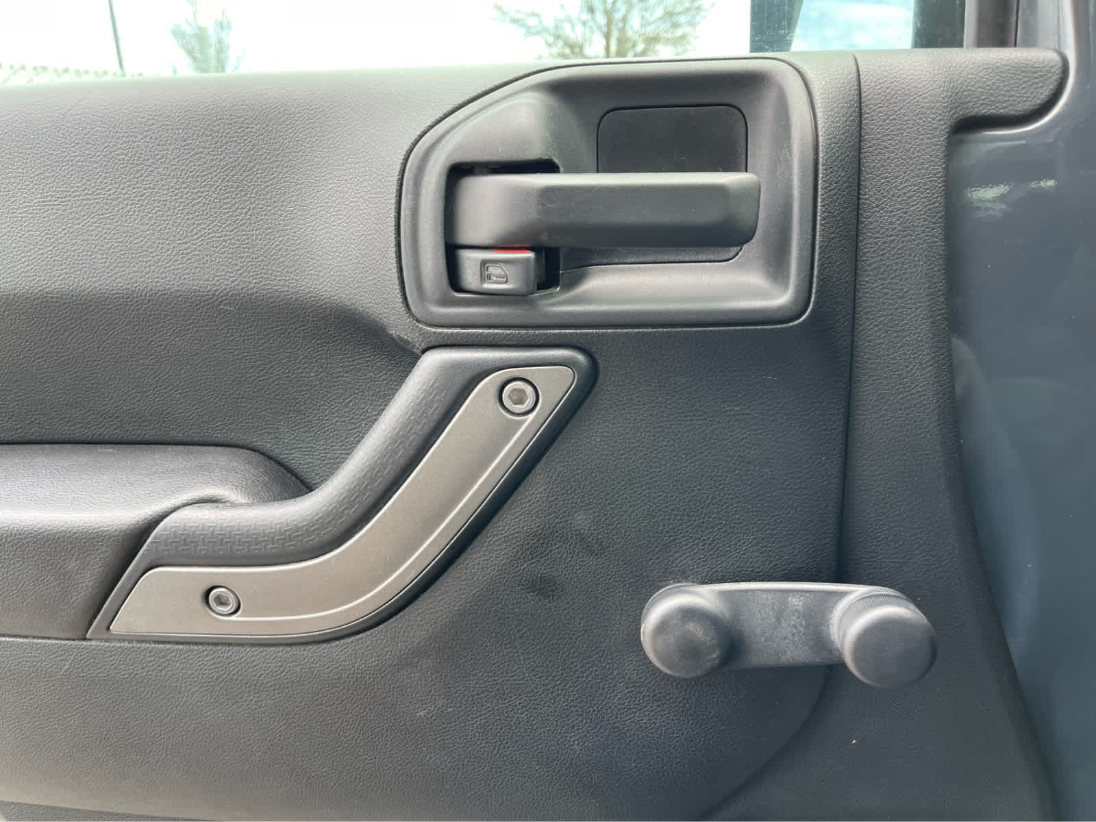 2017 Jeep Wrangler Unlimited Sport 17