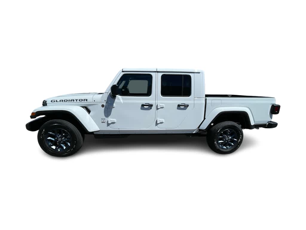 Thumbnail: 2026 Jeep Gladiator - 3