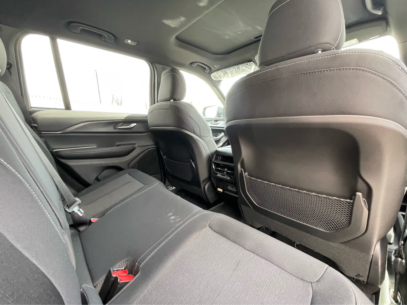 Thumbnail: 2025 Jeep Grand Cherokee - 26