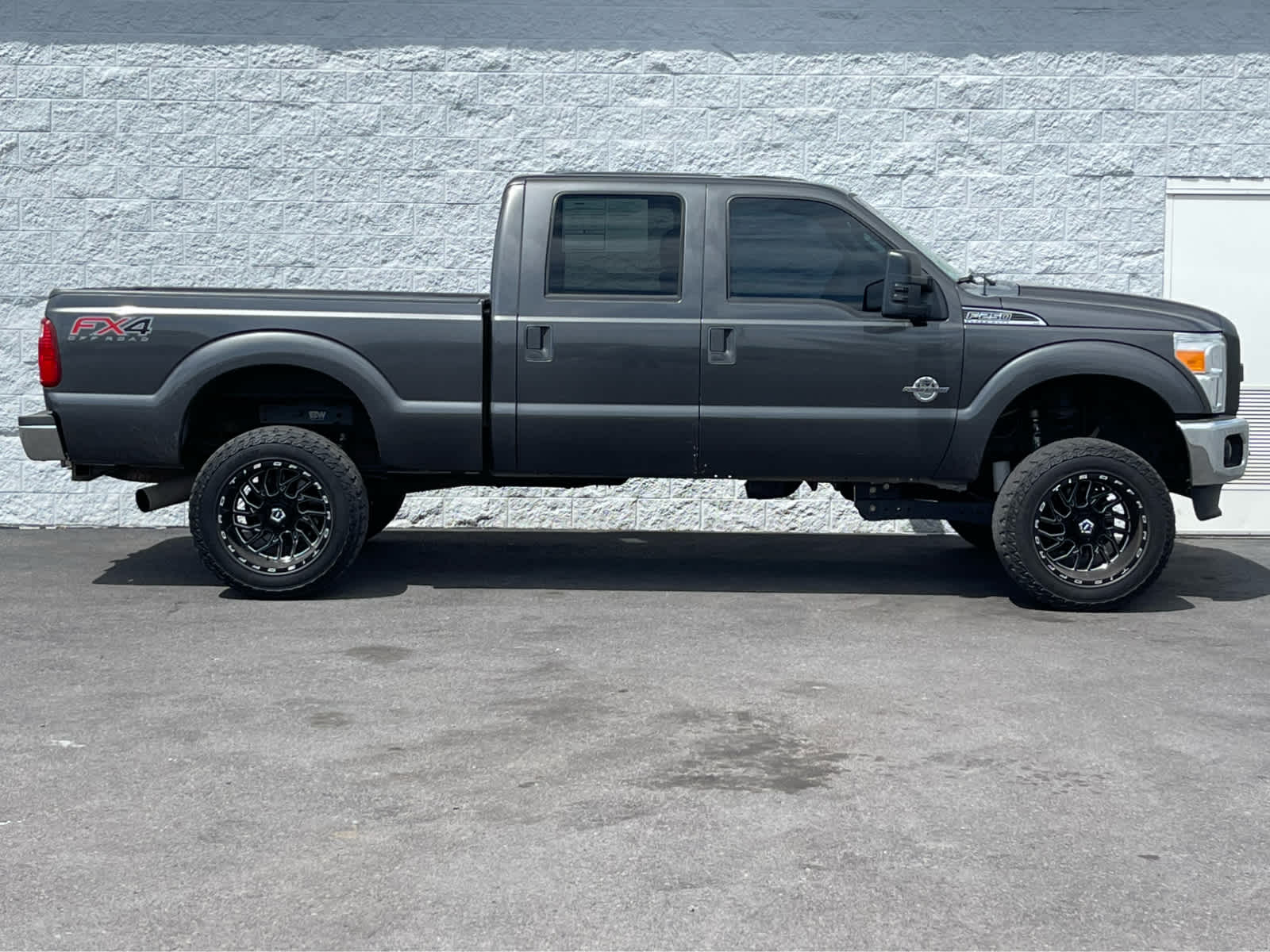 Thumbnail: 2015 Ford F-250 - 5