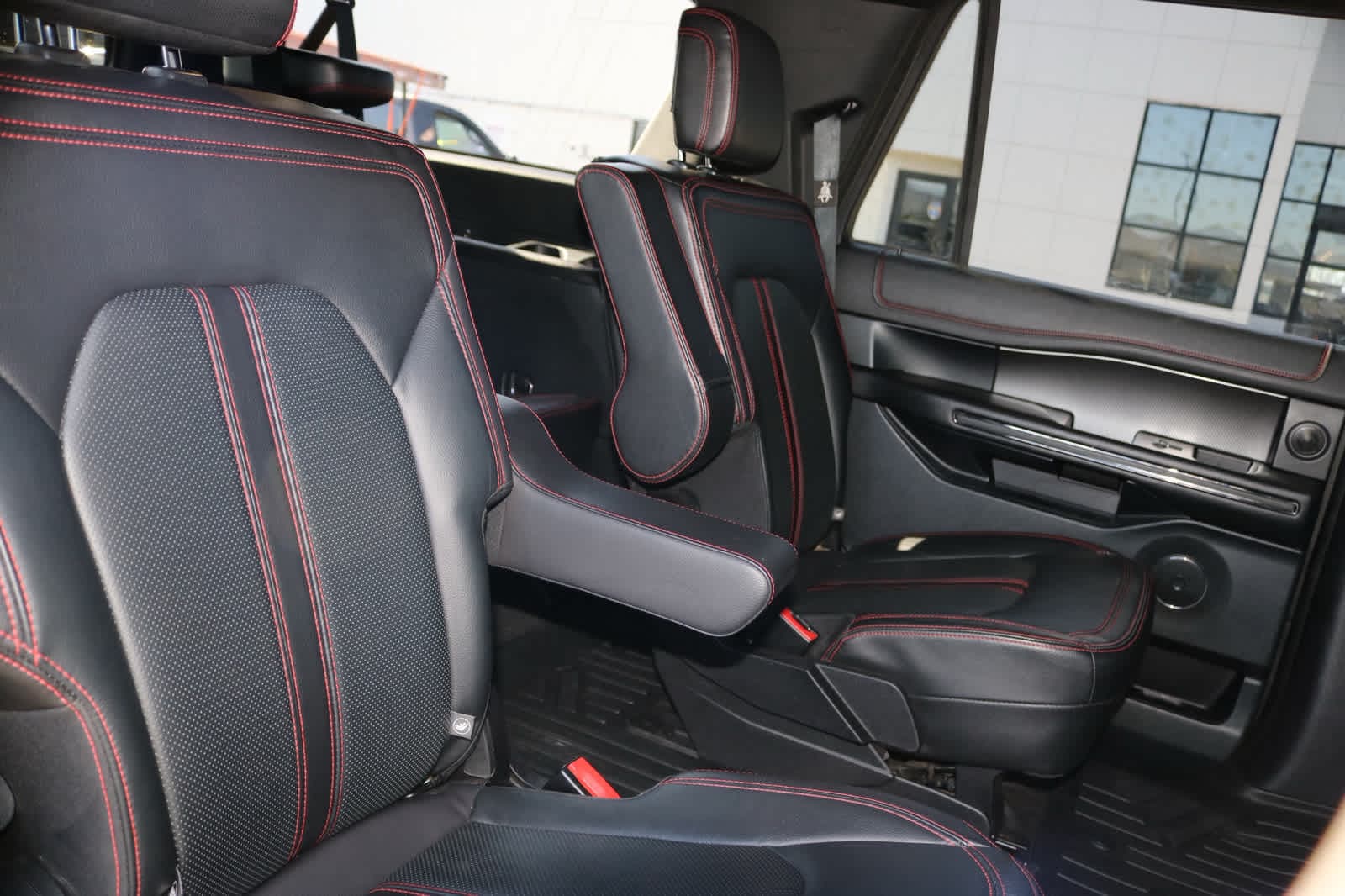 Thumbnail: 2020 Ford Expedition MAX - 25