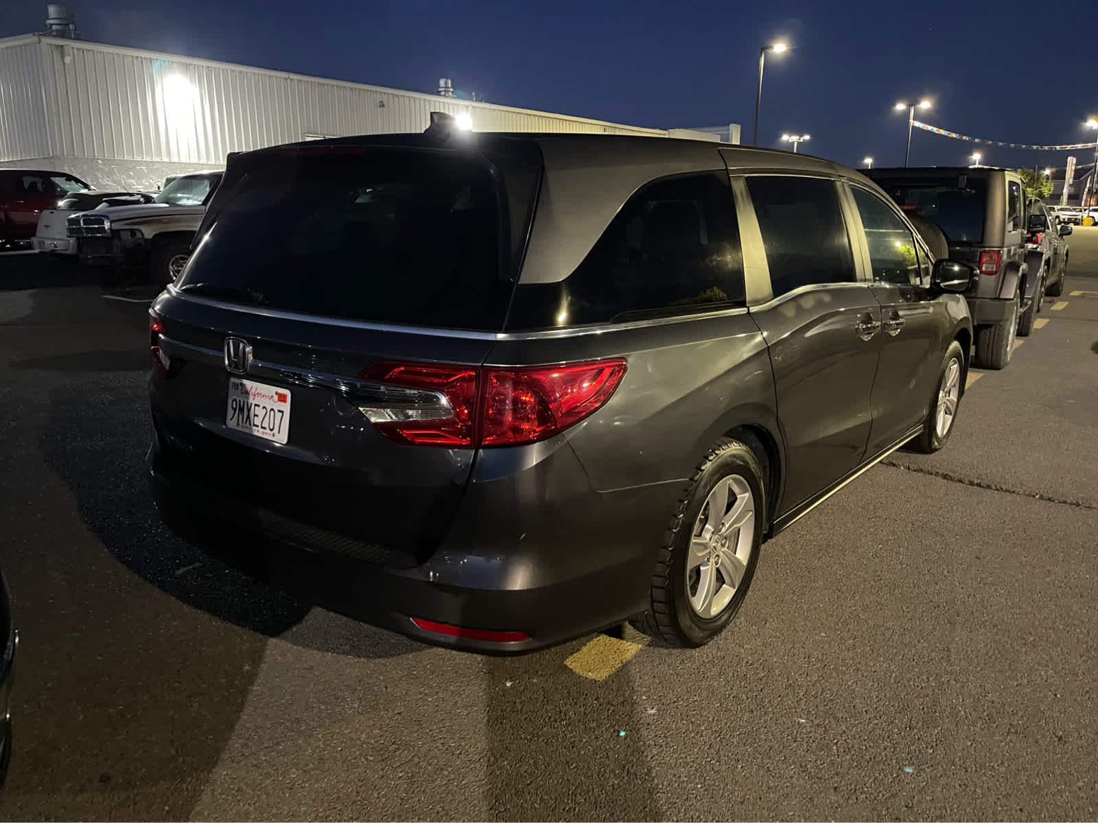 Thumbnail: 2018 Honda Odyssey - 4