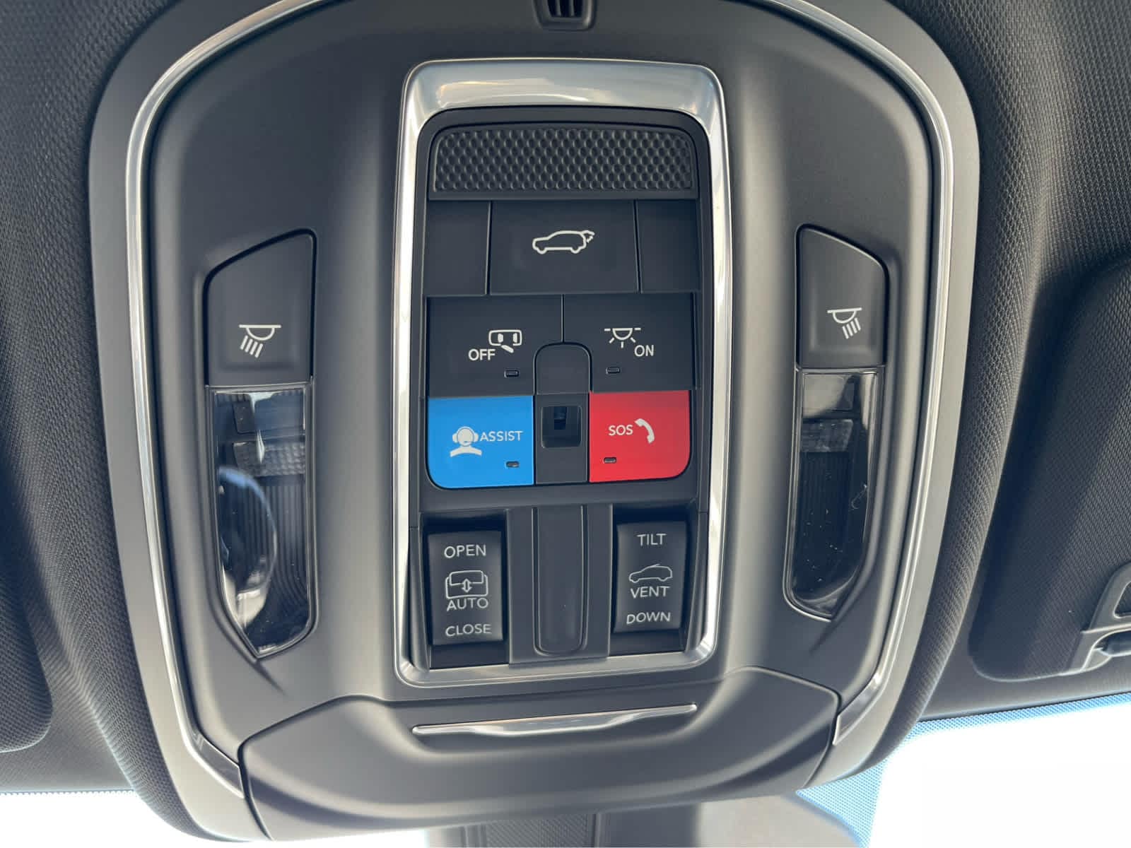 Thumbnail: 2025 Jeep Grand Cherokee - 16