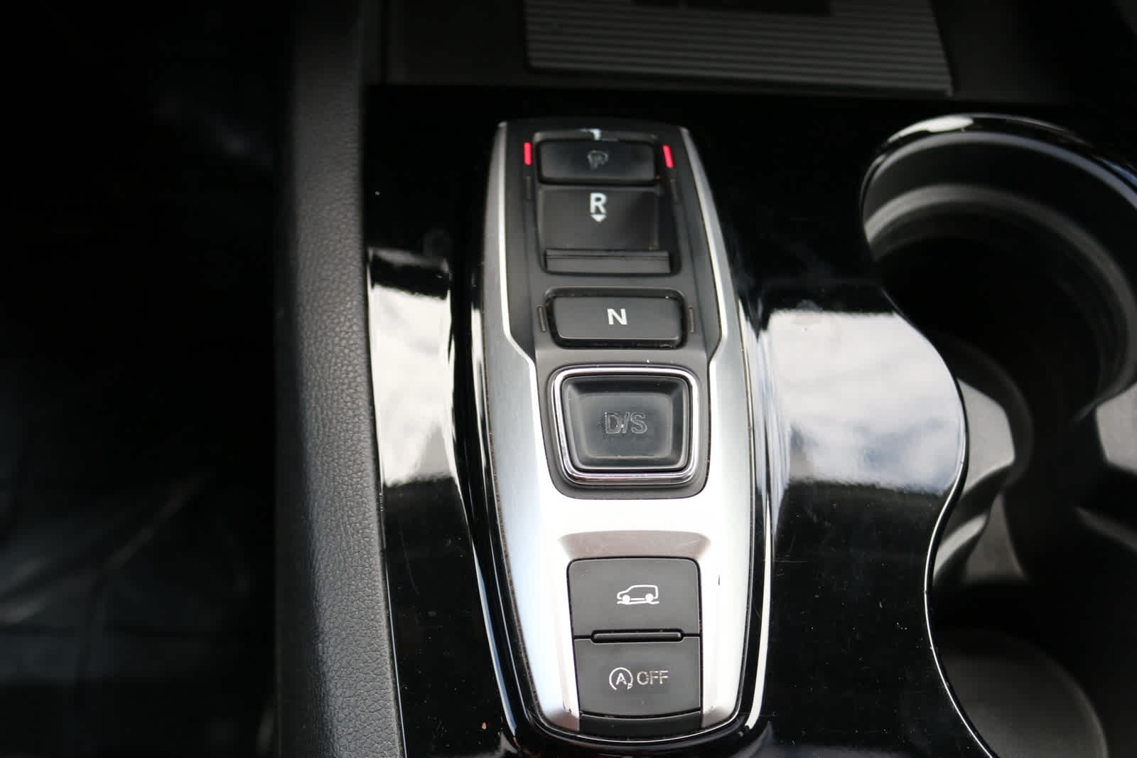 Thumbnail: 2019 Honda Pilot - 18