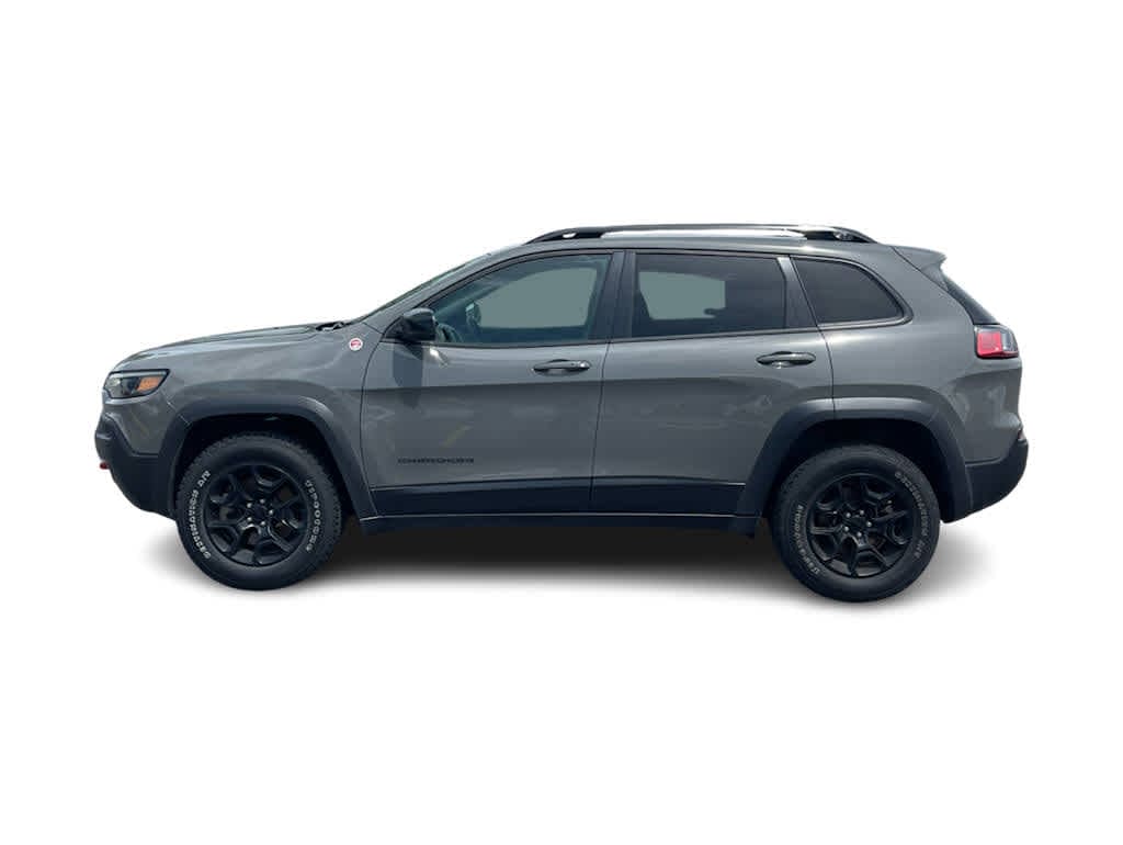 Thumbnail: 2022 Jeep Cherokee - 3