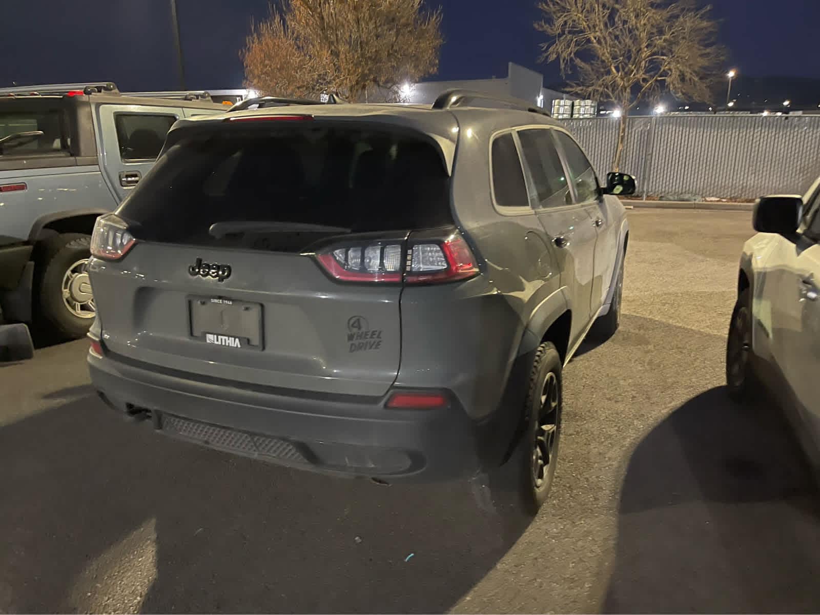 Thumbnail: 2022 Jeep Cherokee - 4