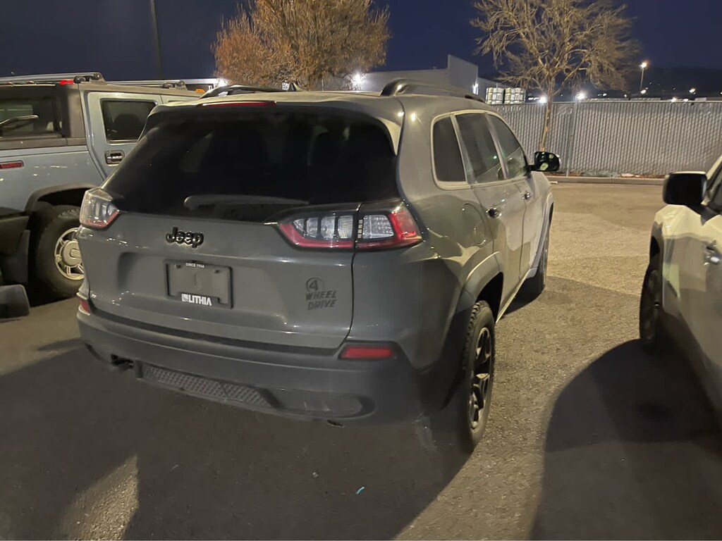 Used 2022 Jeep Cherokee X SUV