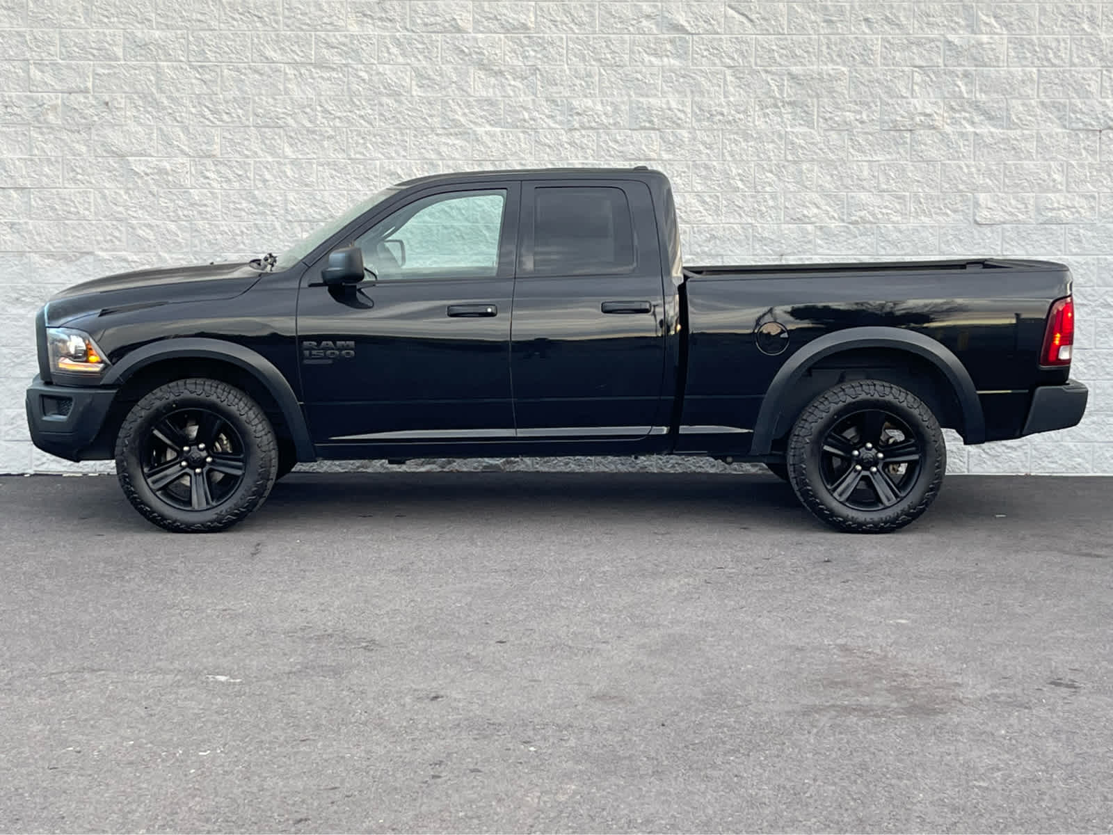 Thumbnail: 2022 RAM 1500 Classic - 4