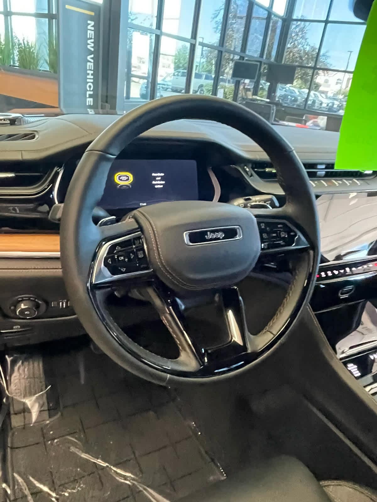 Thumbnail: 2026 Jeep Grand Cherokee - 20