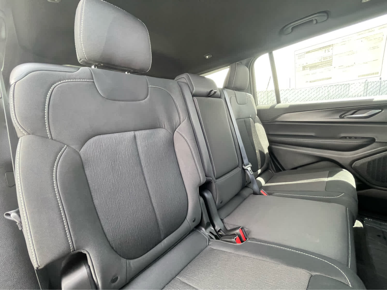 Thumbnail: 2025 Jeep Grand Cherokee - 27