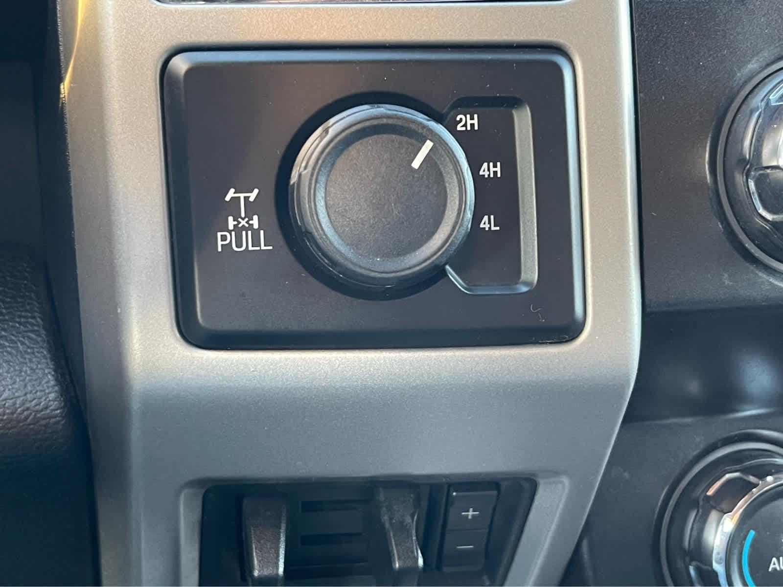 Thumbnail: 2019 Ford F-350 - 18