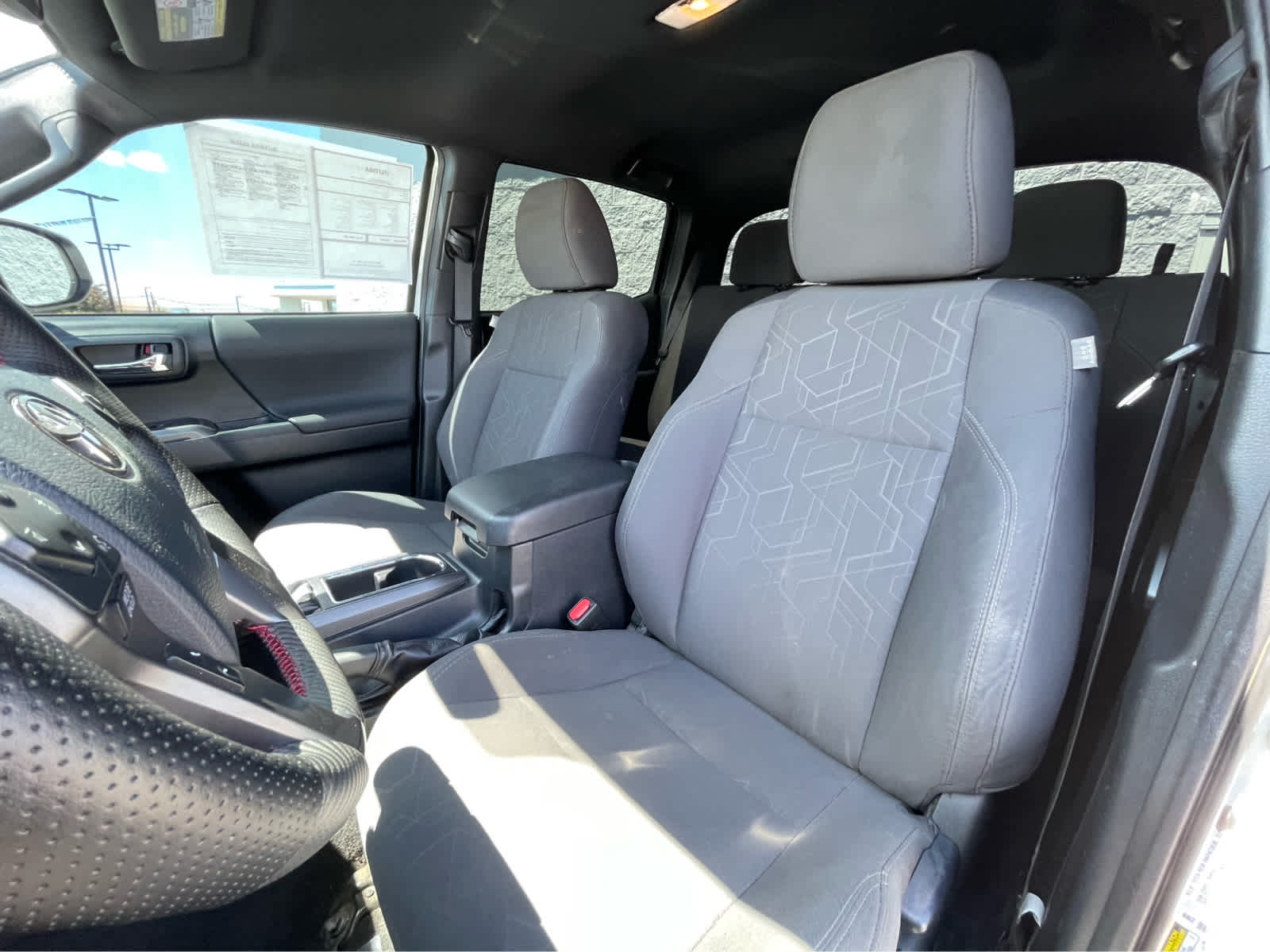 Thumbnail: 2019 Toyota Tacoma - 23