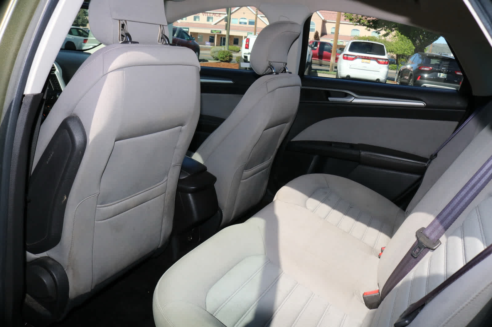 Thumbnail: 2013 Ford Fusion - 21