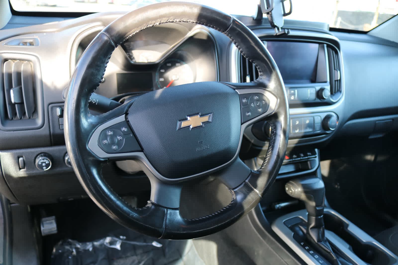 Thumbnail: 2019 Chevrolet Colorado - 22