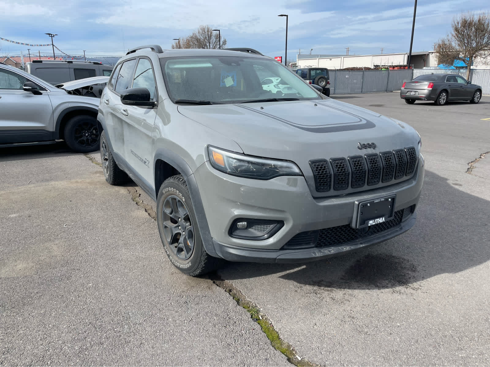 Thumbnail: 2022 Jeep Cherokee - 3