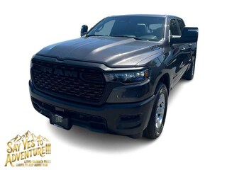 2026 Ram 1500 TRADESMAN CREW CAB 4X4 5'7 BOX