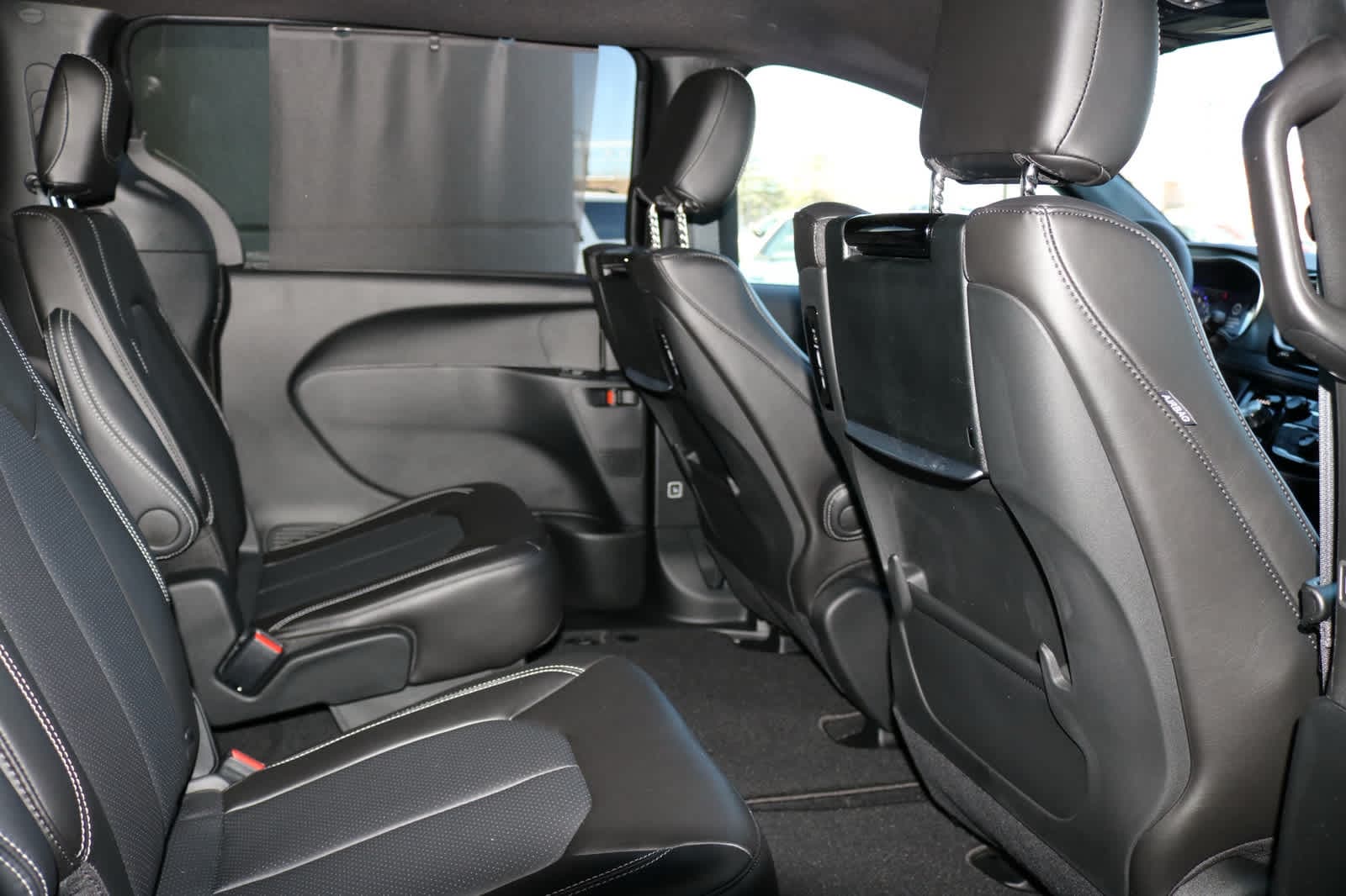 Thumbnail: 2026 Chrysler Pacifica - 24