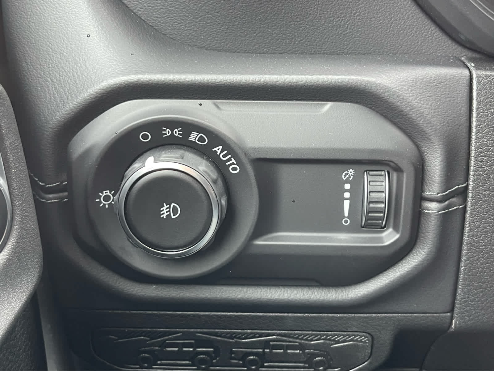 Thumbnail: 2025 Jeep Wrangler - 18