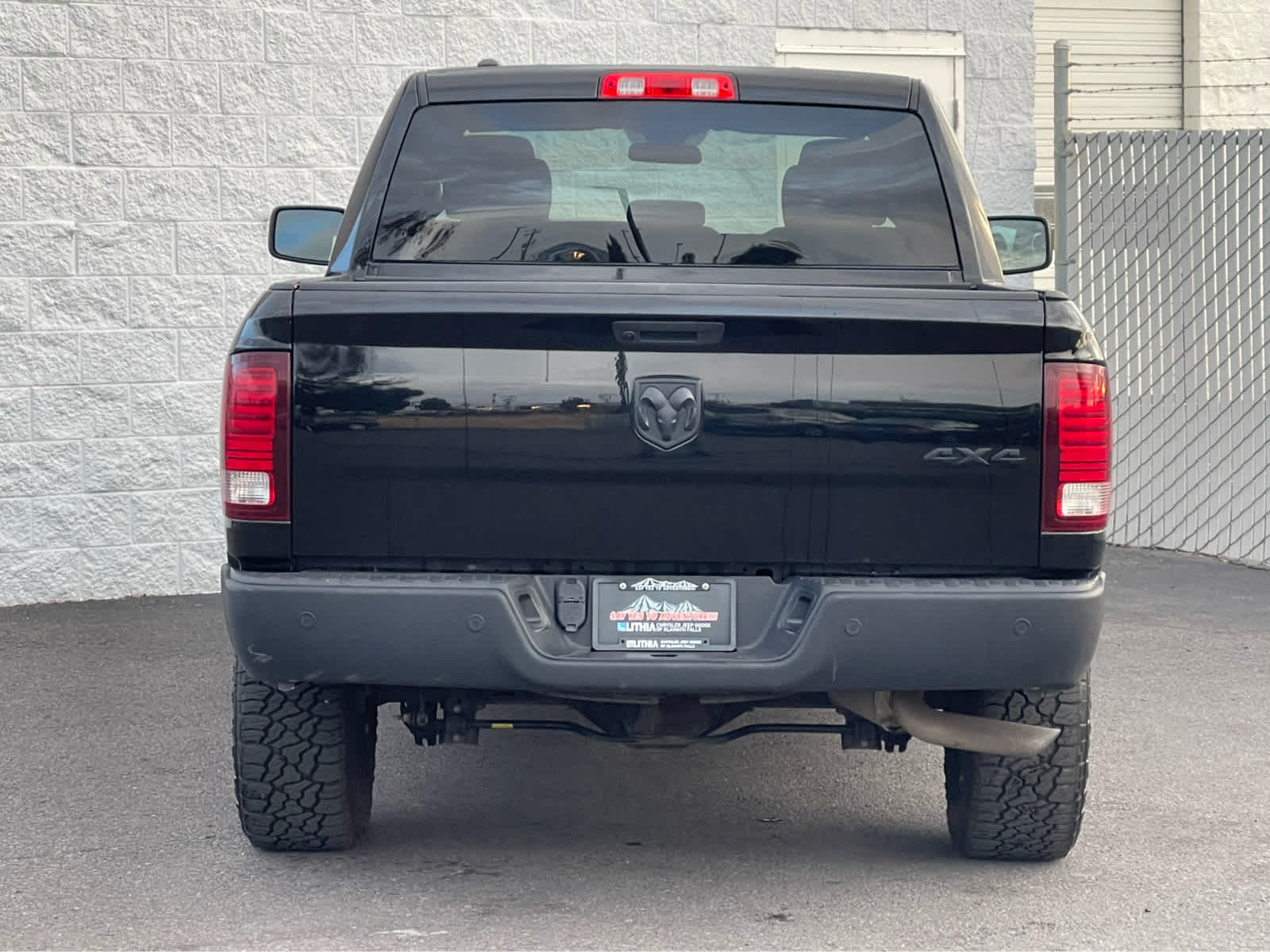 Thumbnail: 2022 RAM 1500 Classic - 6