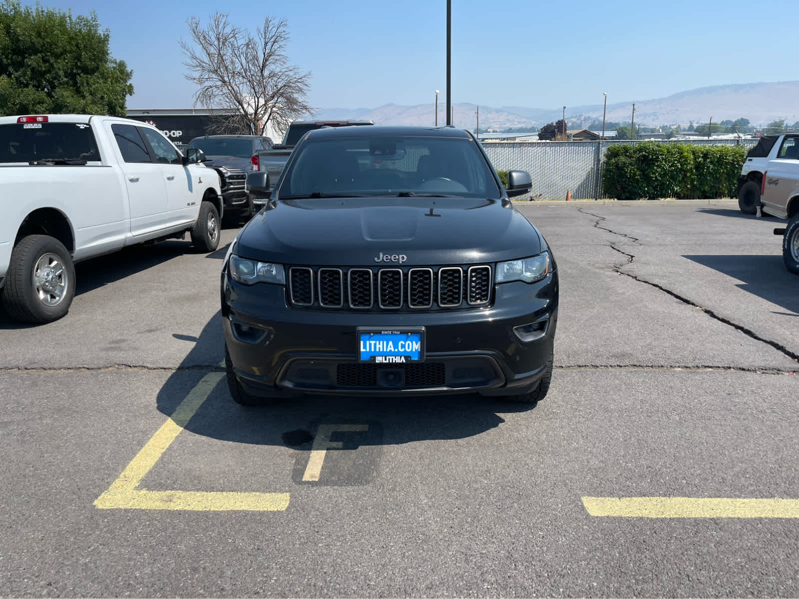2021 Jeep Grand Cherokee Limited photo 2