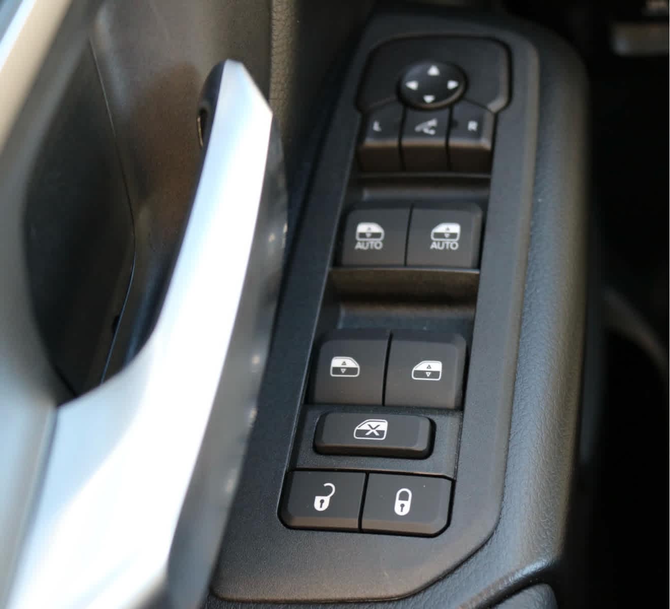 Thumbnail: 2026 RAM 1500 - 21