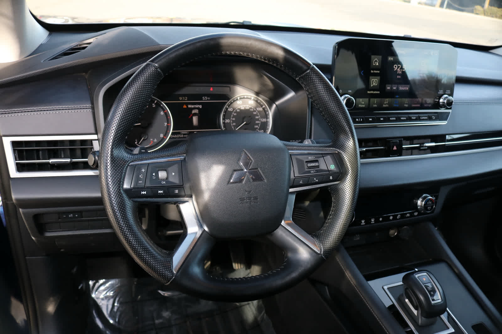 Thumbnail: 2024 Mitsubishi Outlander - 20