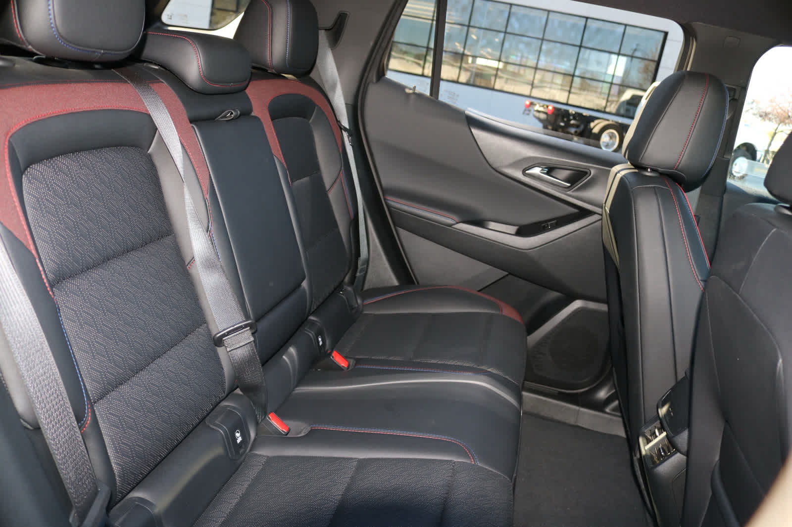 Thumbnail: 2025 Chevrolet Equinox - 26