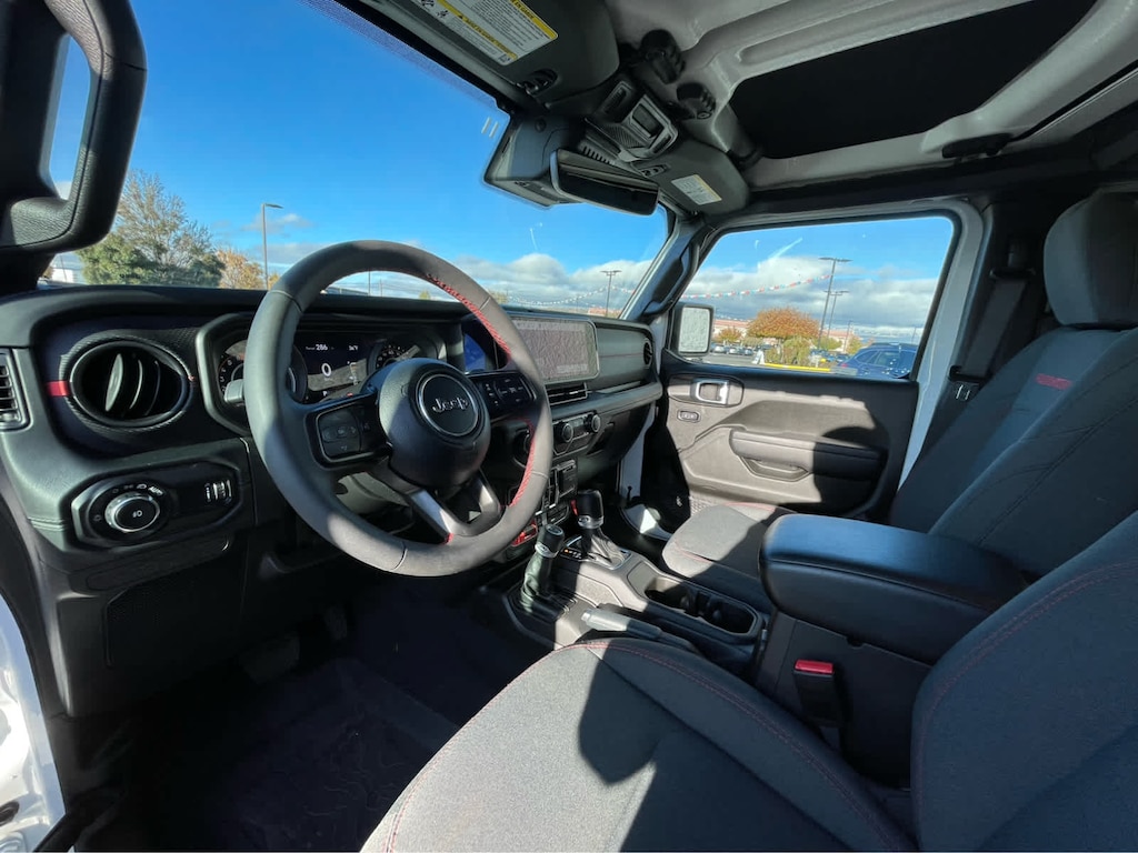 Used 2024 Jeep Wrangler Rubicon SUV