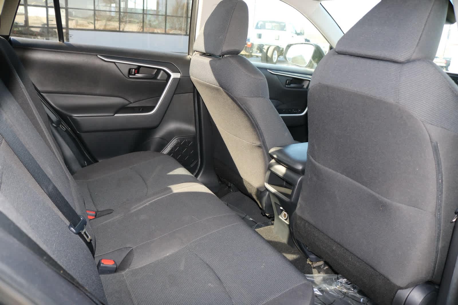 Thumbnail: 2021 Toyota RAV4 - 22