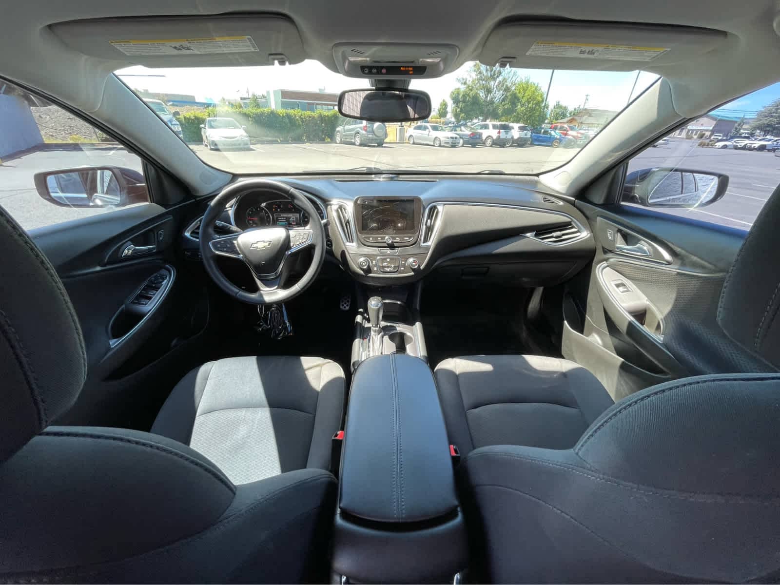 Thumbnail: 2017 Chevrolet Malibu - 12