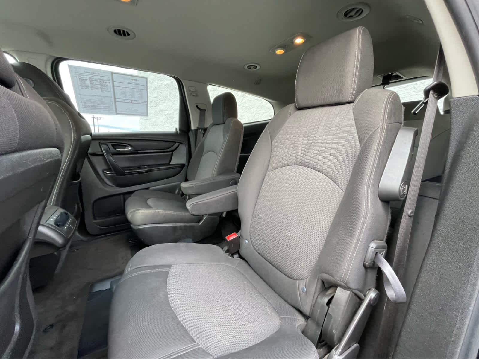 Thumbnail: 2017 Chevrolet Traverse - 24