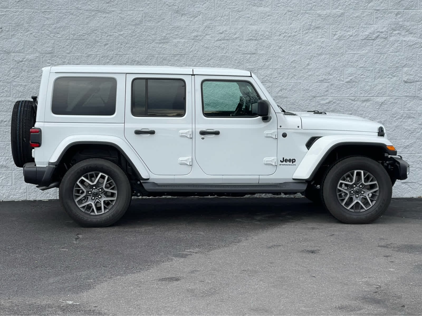 Thumbnail: 2025 Jeep Wrangler - 5