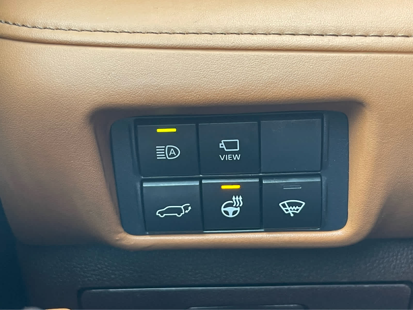 Thumbnail: 2021 Toyota Highlander - 18