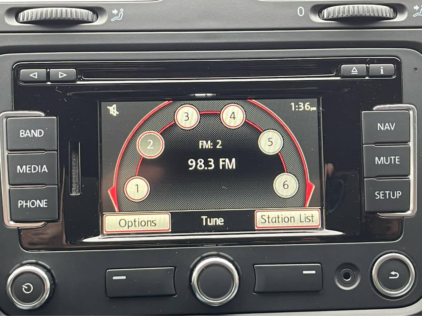 Thumbnail: 2013 Volkswagen Golf - 13