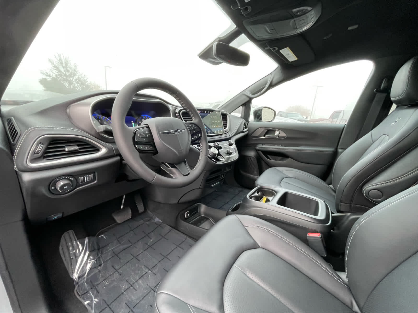 Thumbnail: 2026 Chrysler Pacifica - 2