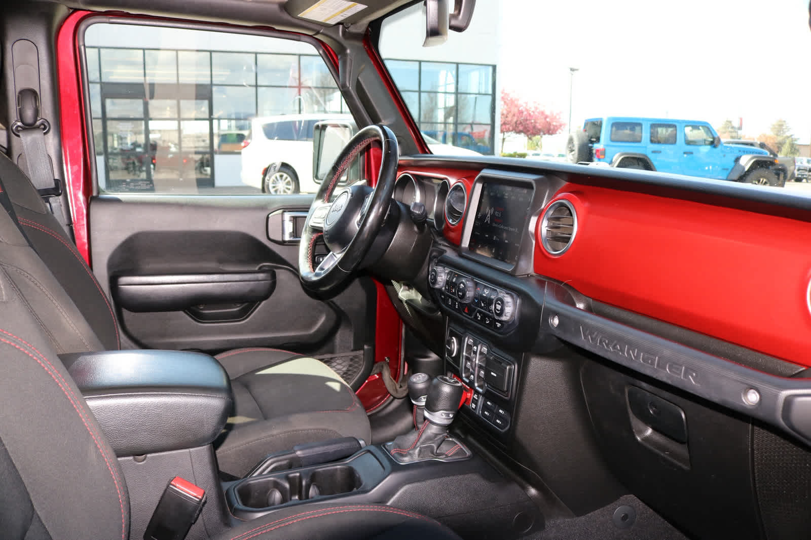 Thumbnail: 2021 Jeep Wrangler - 19