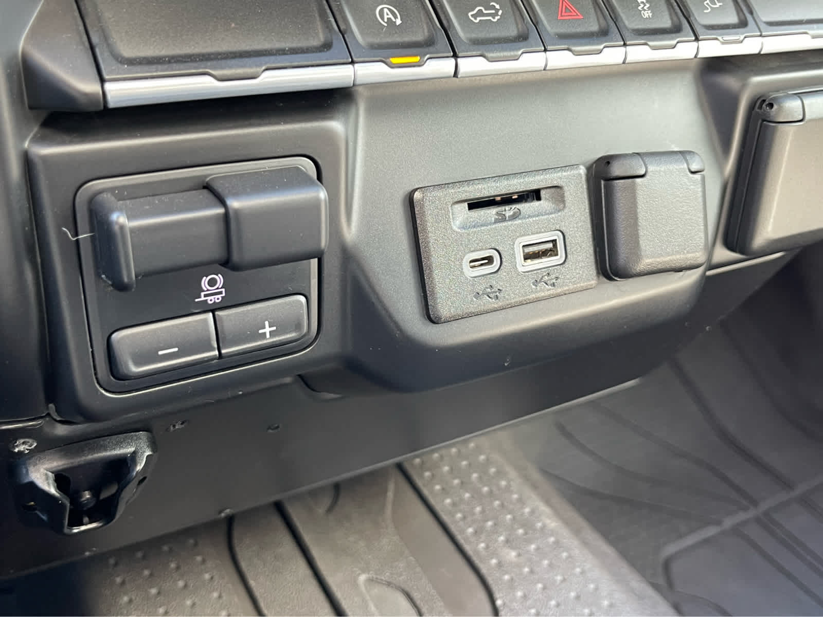 Thumbnail: 2019 Chevrolet Silverado 1500 - 17