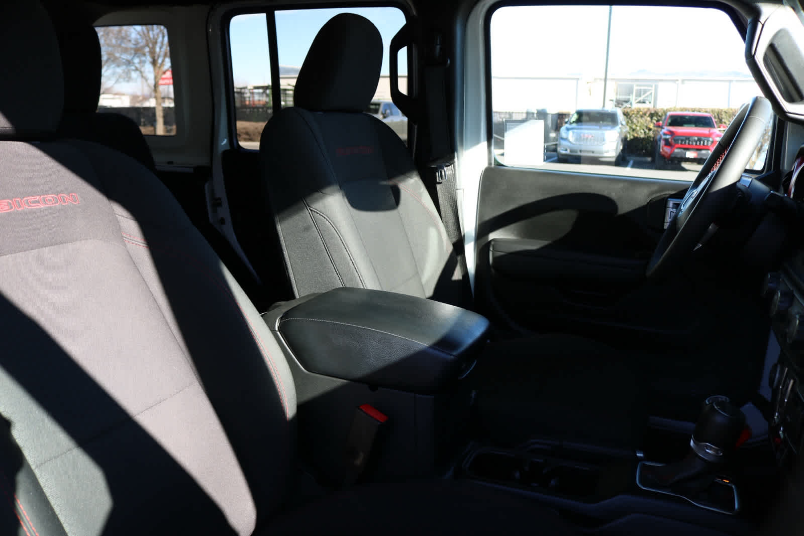 Thumbnail: 2023 Jeep Wrangler - 21