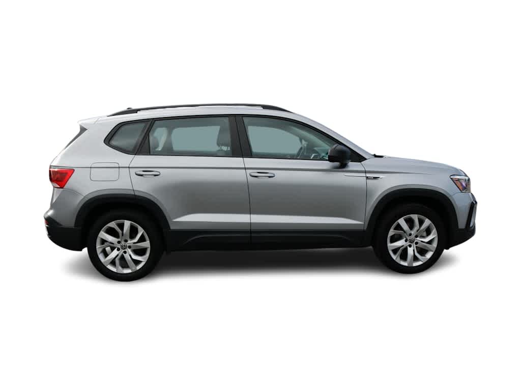 Thumbnail: 2023 Volkswagen Taos - 4