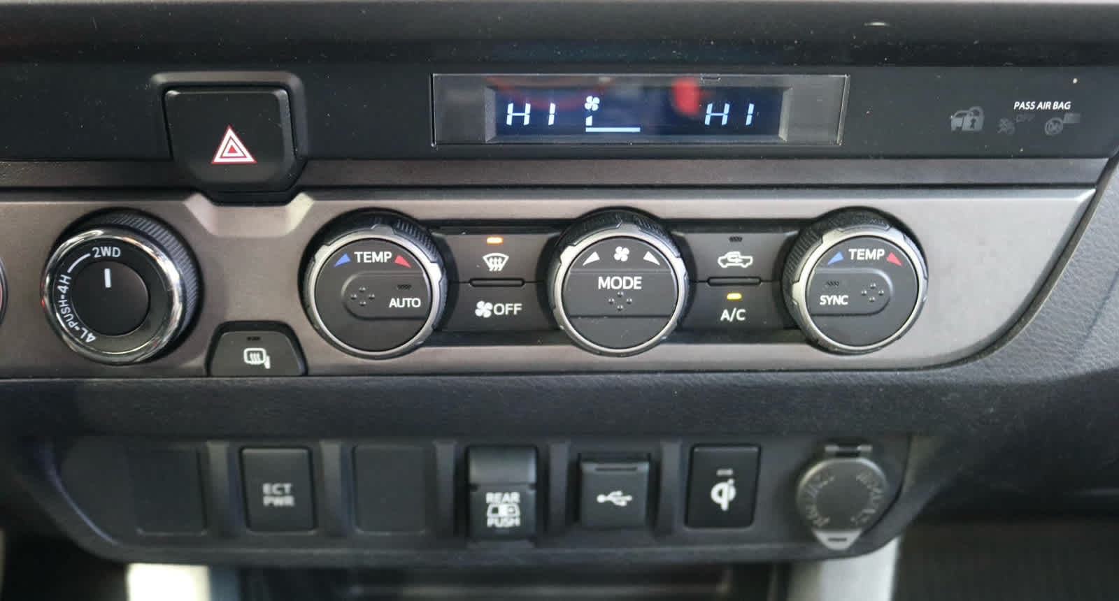 Thumbnail: 2021 Toyota Tacoma - 16