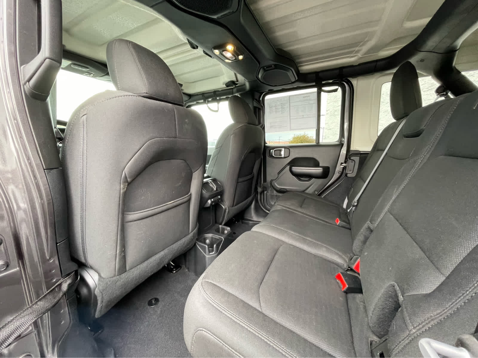 Thumbnail: 2019 Jeep Wrangler - 21