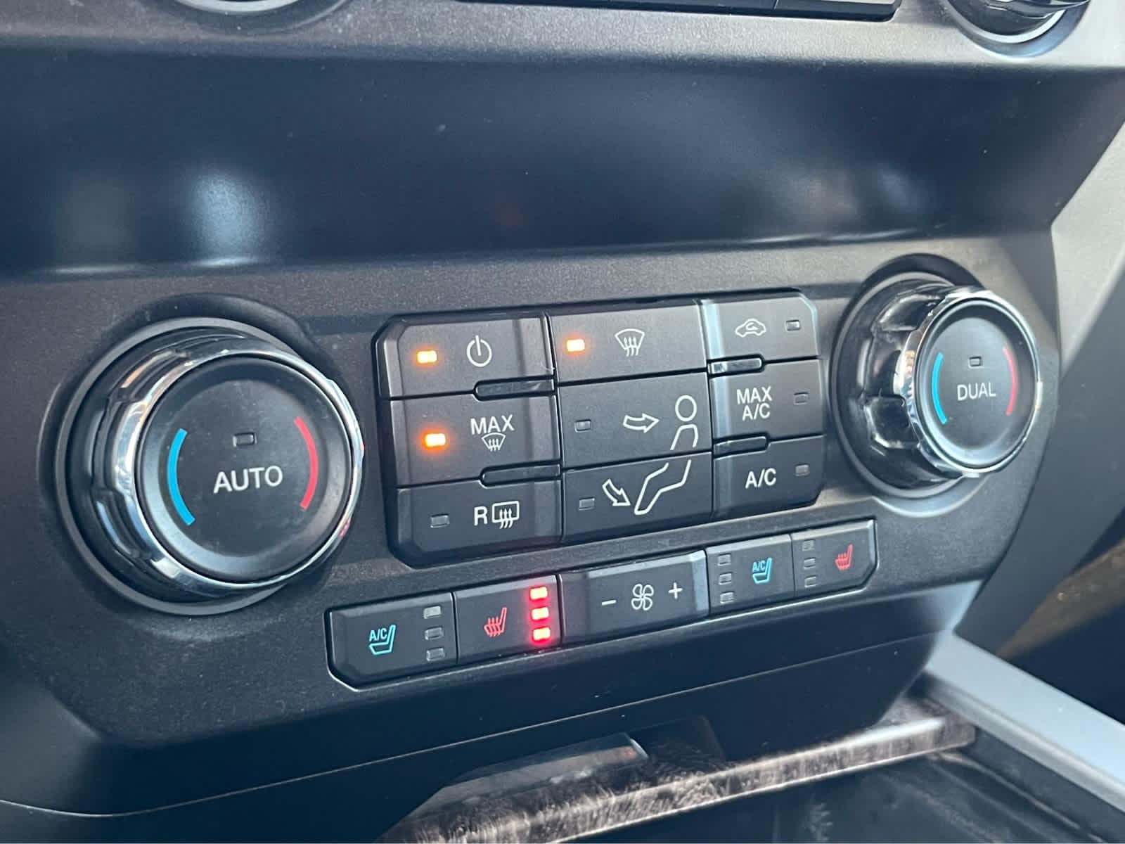 Thumbnail: 2019 Ford F-350 - 17