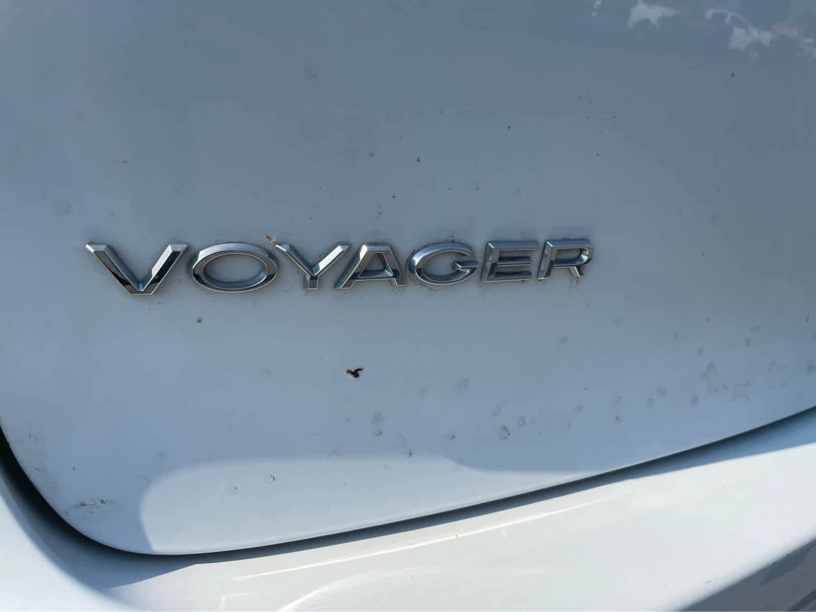 Thumbnail: 2020 Chrysler Voyager - 8