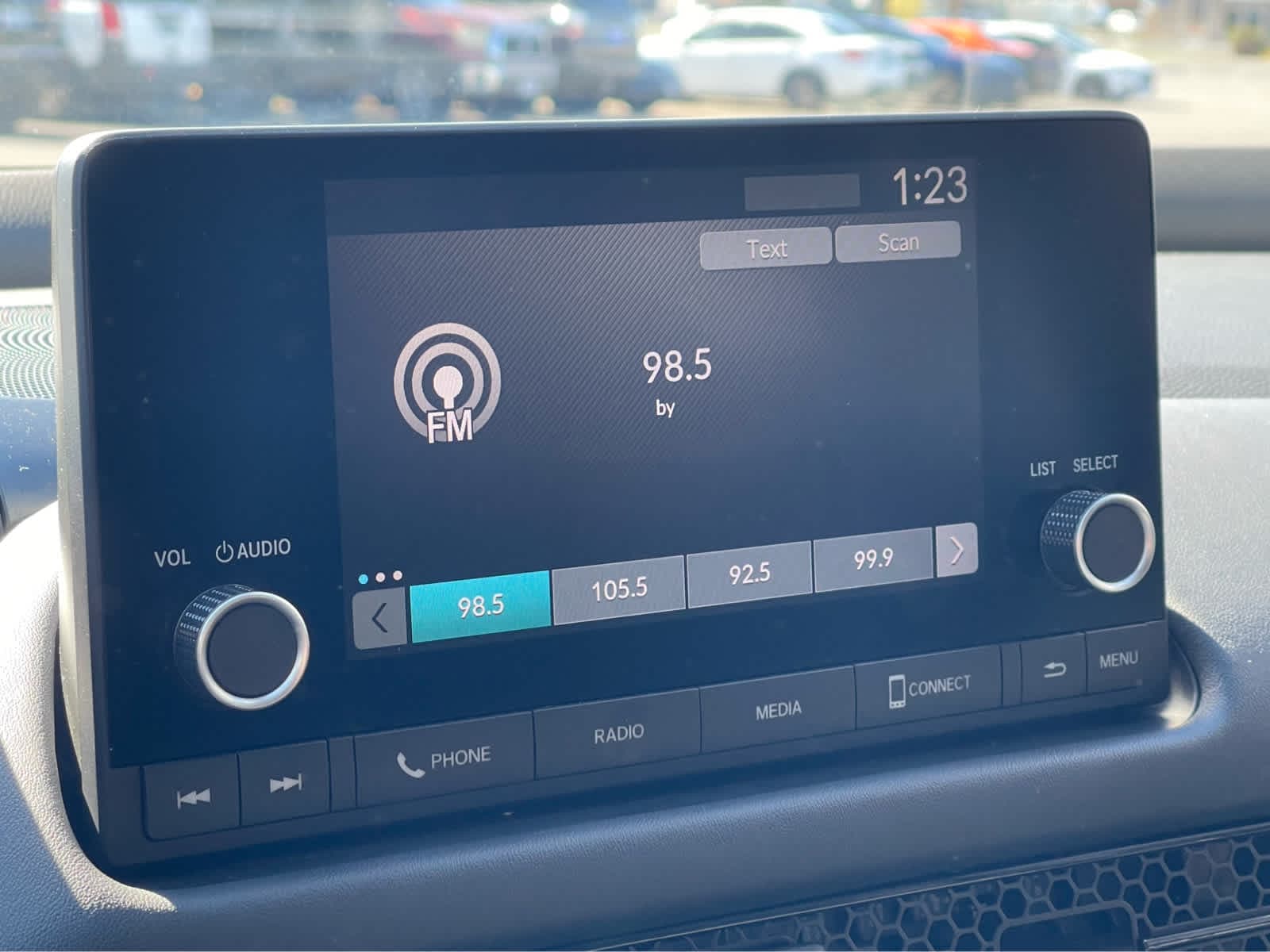 Thumbnail: 2025 Honda HR-V - 13