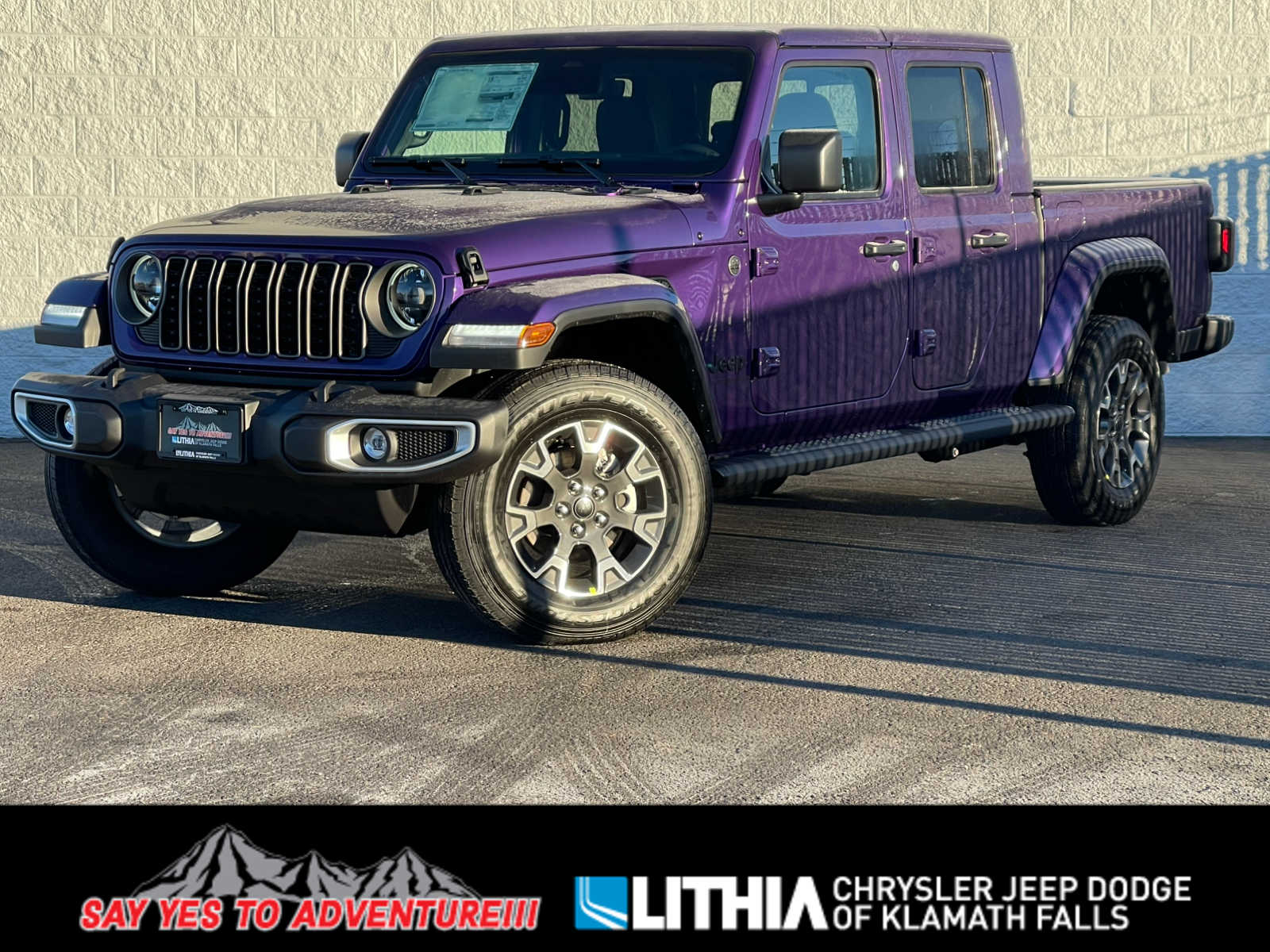 2026 Jeep Gladiator Sahara's photo