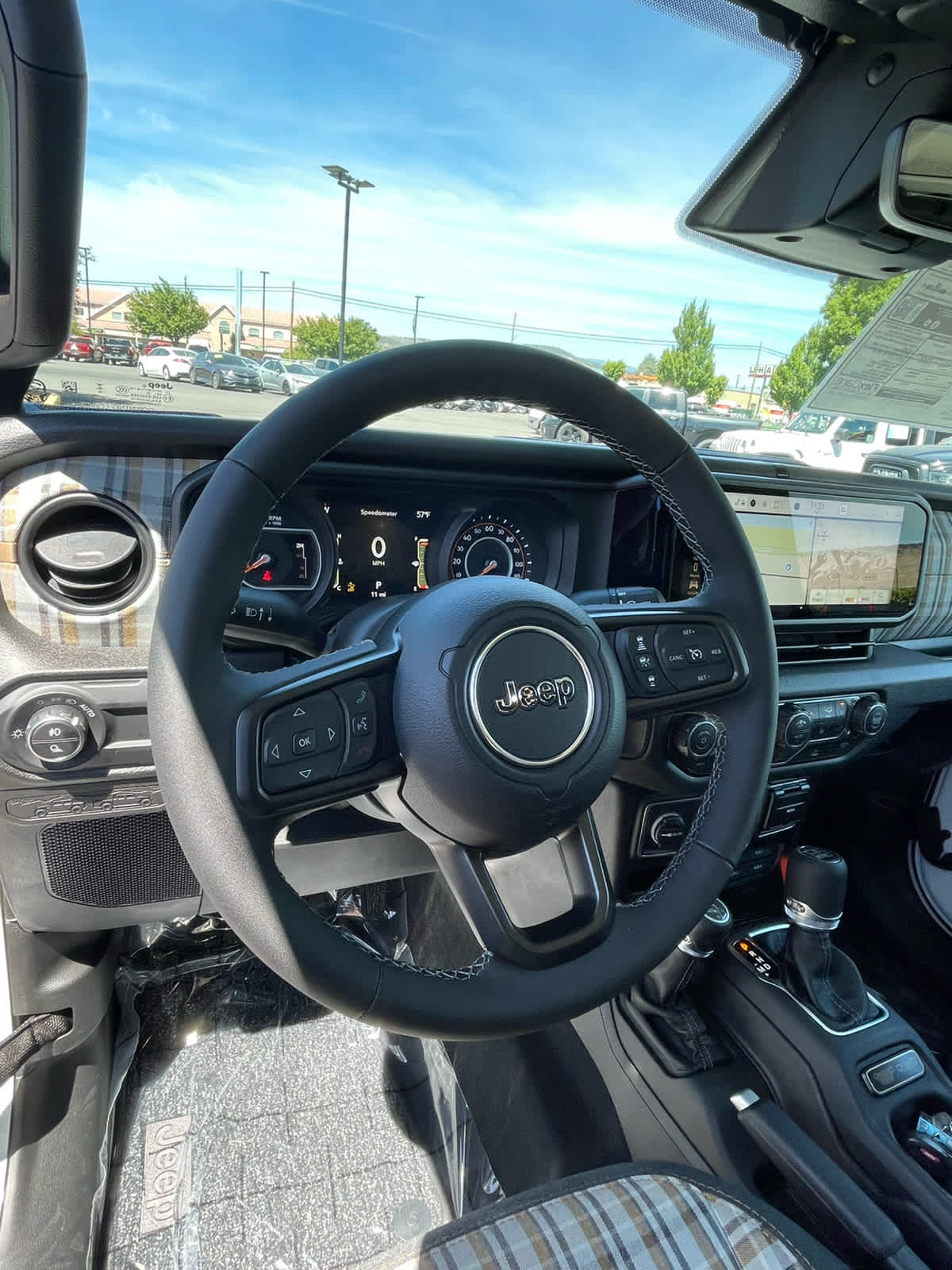Thumbnail: 2026 Jeep Gladiator - 21