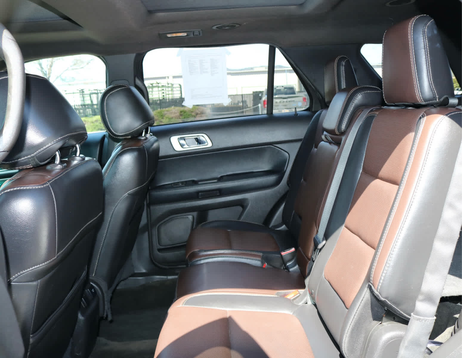 Thumbnail: 2015 Ford Explorer - 26