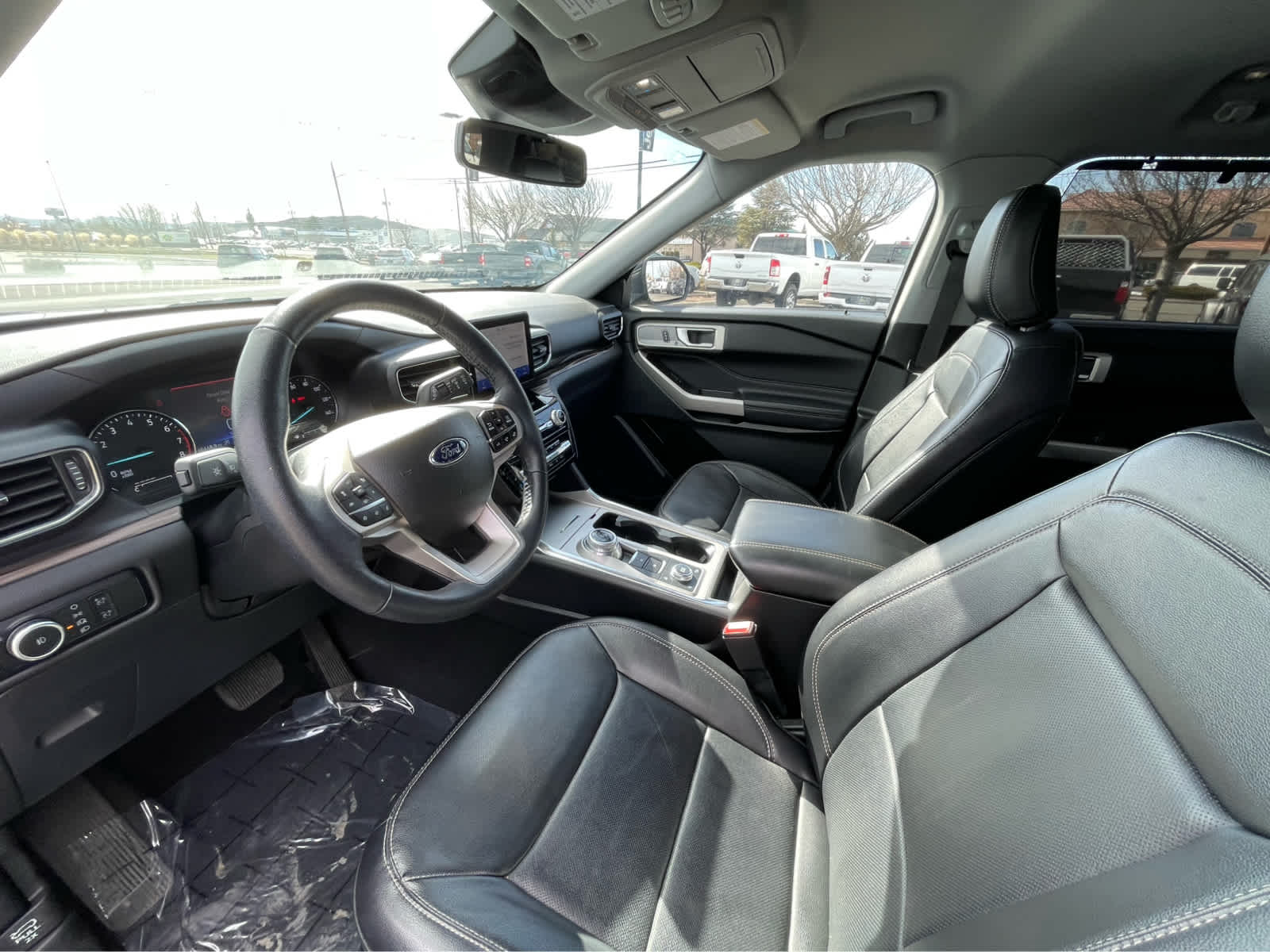 Thumbnail: 2023 Ford Explorer - 7