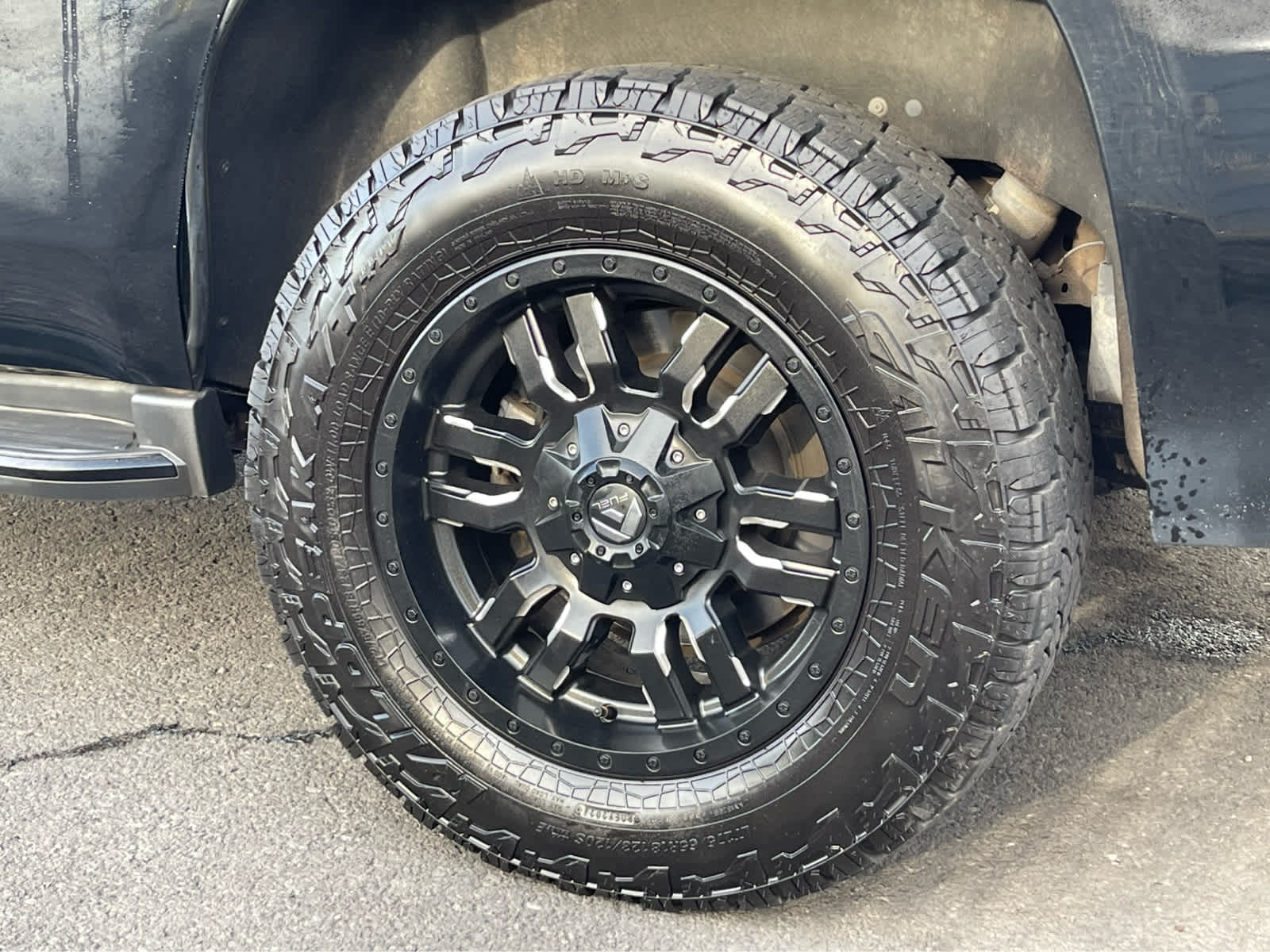 Thumbnail: 2018 Chevrolet Tahoe - 11